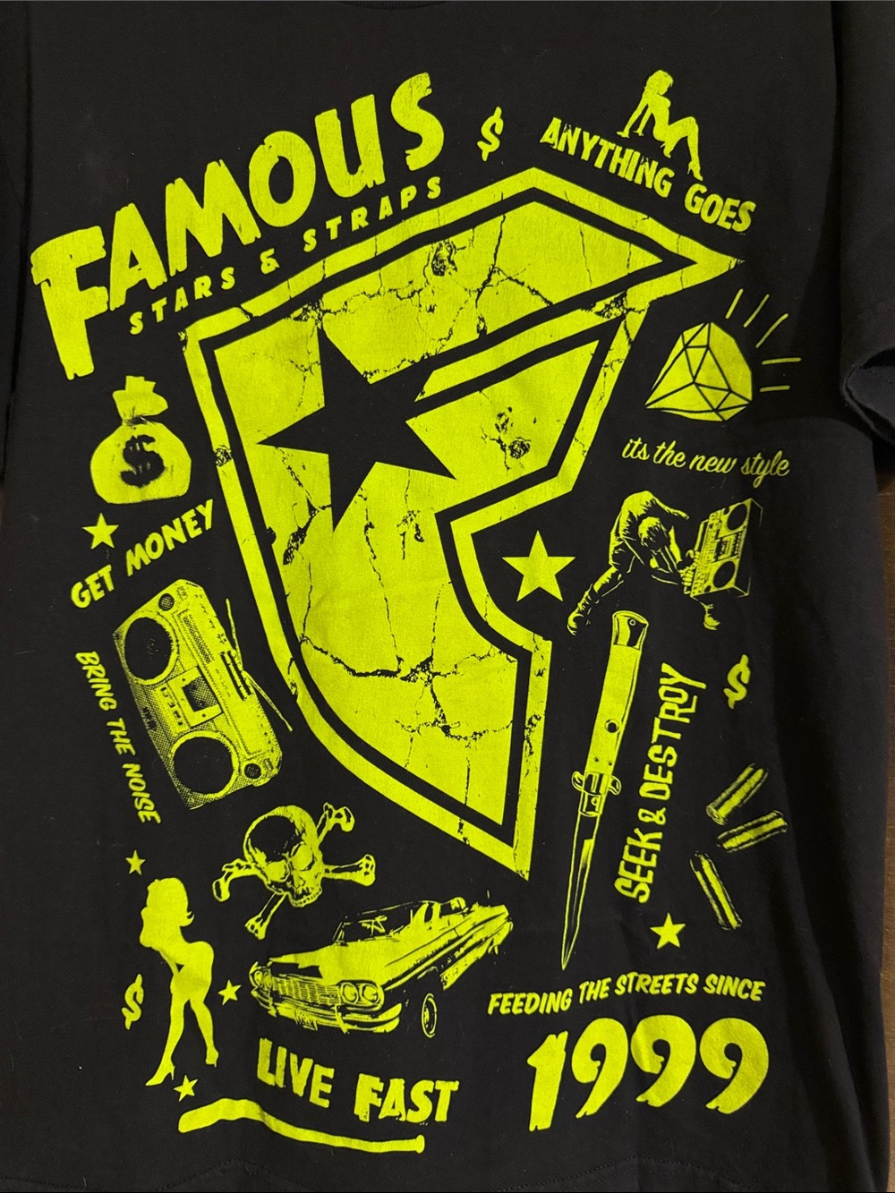 Vintage Y2K Famous Stars & Straps LARGE Print 22’ Black T‑Shirt Neon Green